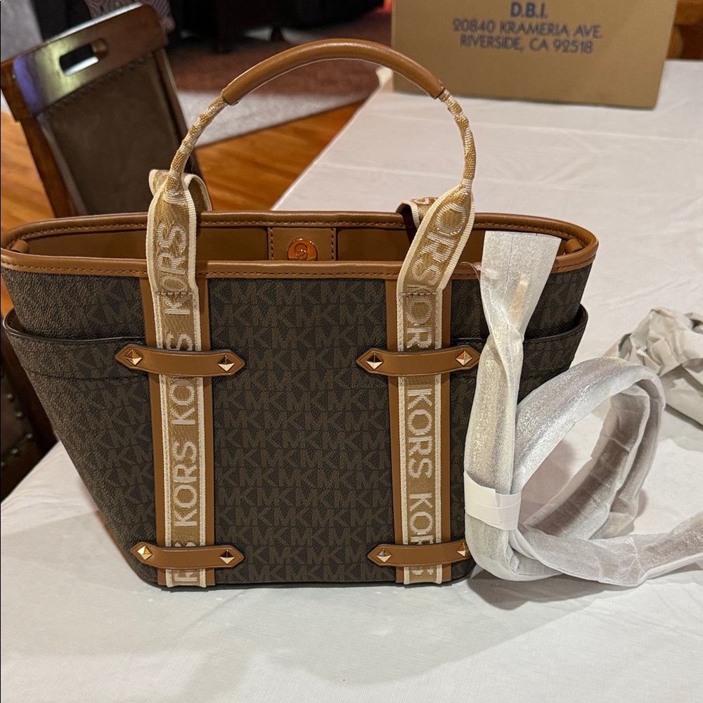 Michael Kors Brown and Tan Signature Logo Tote - Picture 5 of 10